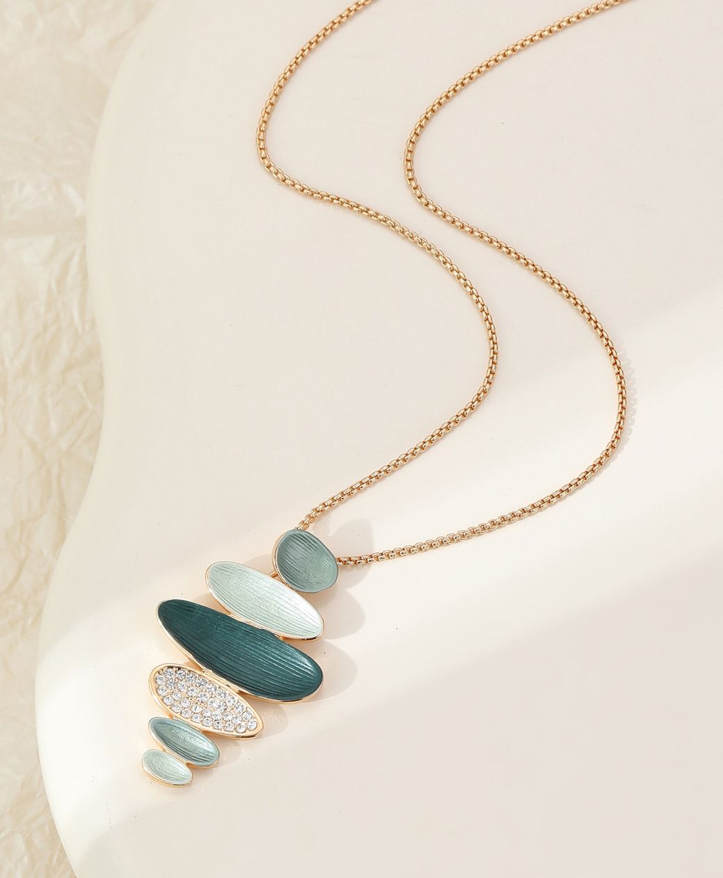 Green Oval Diamanté Pendant