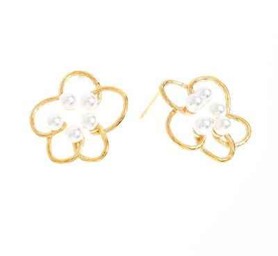 Daisy Faux Pearl Earrings - Gold