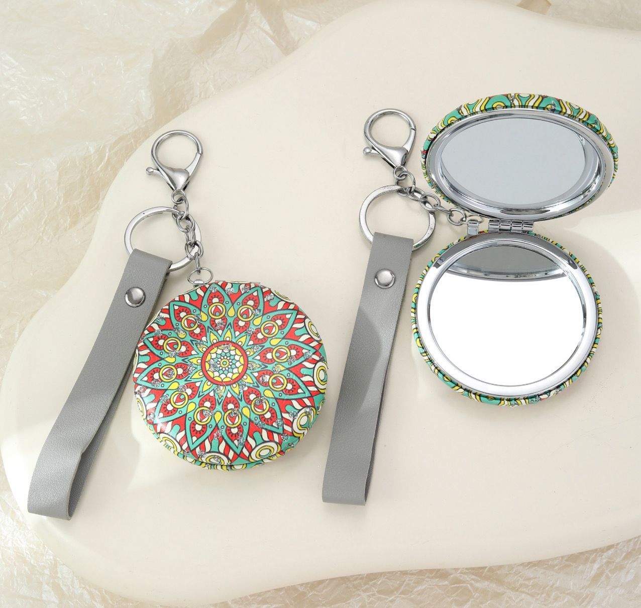Luxury Circle Compact Mirror