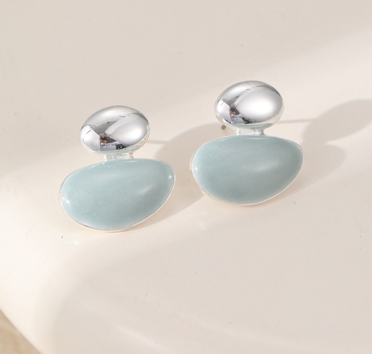 Mia Contemporary Earrings