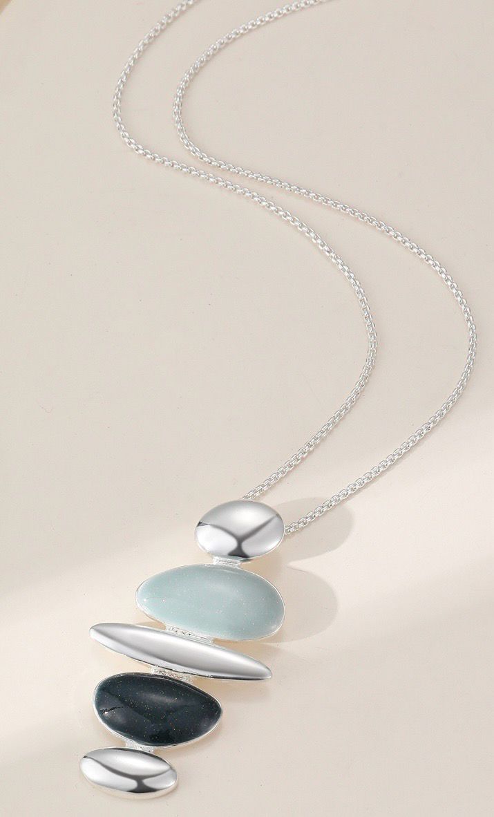 Mia Contemporary Pendant
