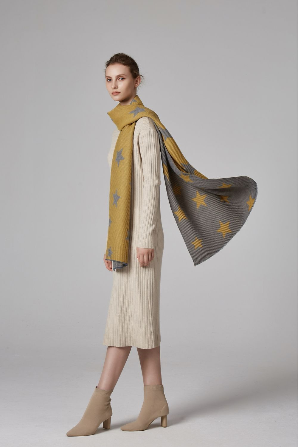 Medium Weight Crinkle Star Scarf