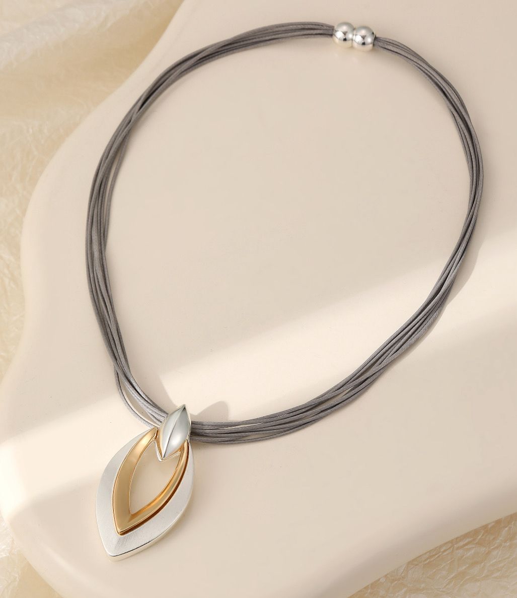 Magnetic Clasp Gold And Silver Necklace Magnetic Clasp Gold And Silver Necklace