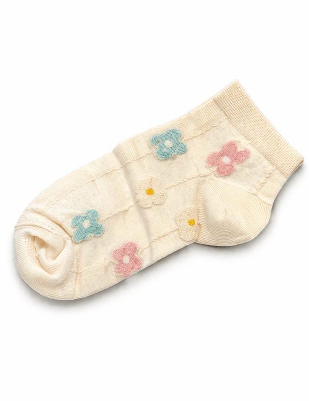 Cream Flower Socks