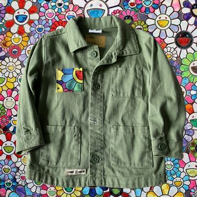 Veste bébé worker Takashi Murakami : La pop culture en fleurs