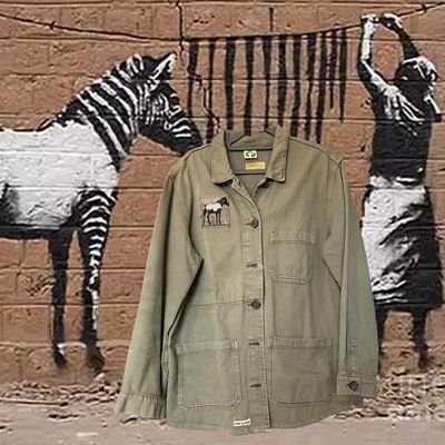 Veste Banksy: L'art de la rue sur vos épaules