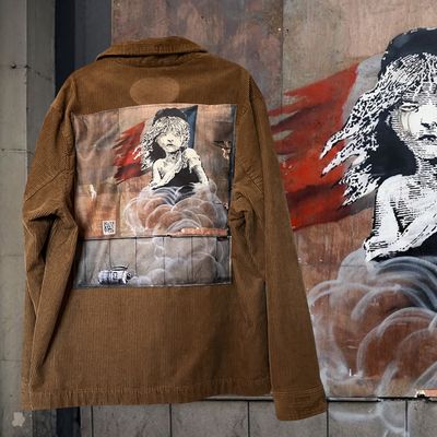 Veste velours workwear Banksy : L’art comme cri d’alerte