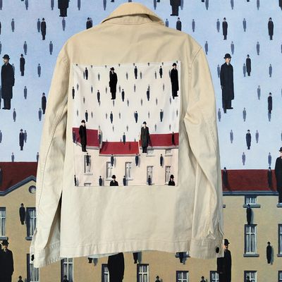 Veste René Magritte : mystère et surréalisme élégant
