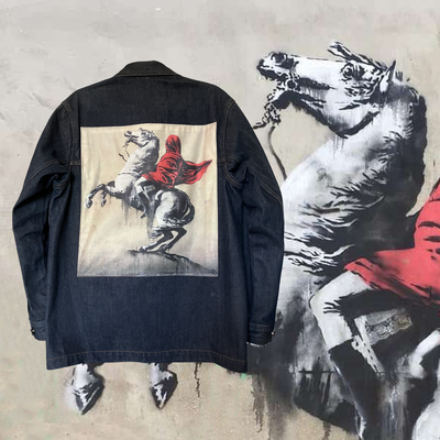 Veste Banksy : Le cavalier rouge, l’histoire revisitée