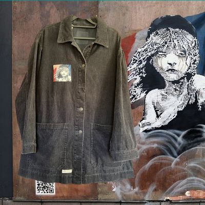 Veste velours Style workwear Banksy : L’art comme cri d’alerte