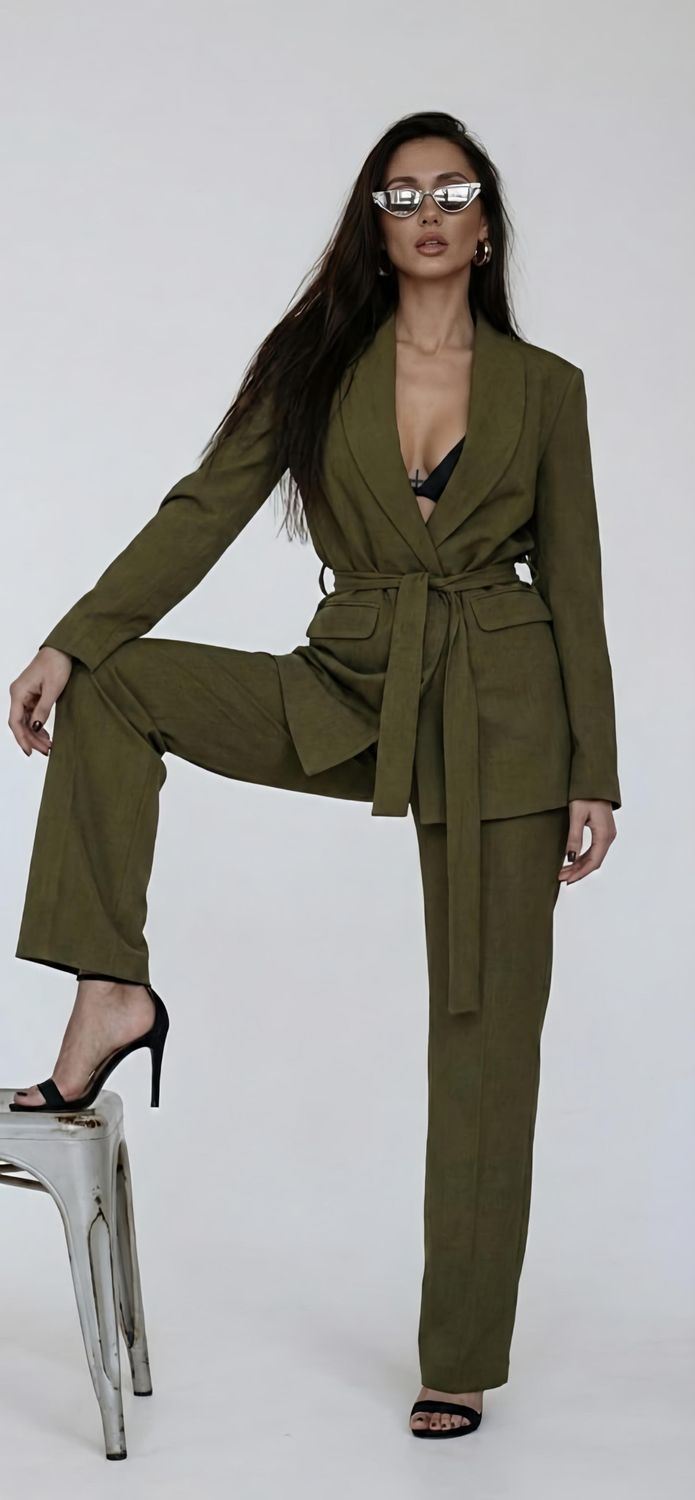 TALLIEUR CLHOÈVE STUDIO 