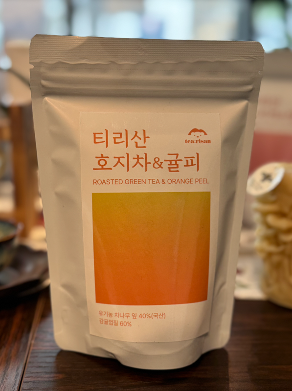Roasted Hojicha Green Tea and Orange Peel Roasted Hojicha Green Tea and Orange Peel