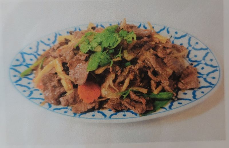 Boeuf sauté au gingembre (30)