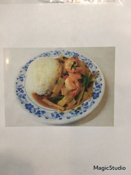 Riz avec crevettes sauté à la sauce piment thai  (55)