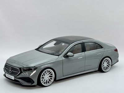 1:18 Mercedes-Benz E-Klasse W214 Messer Felgen