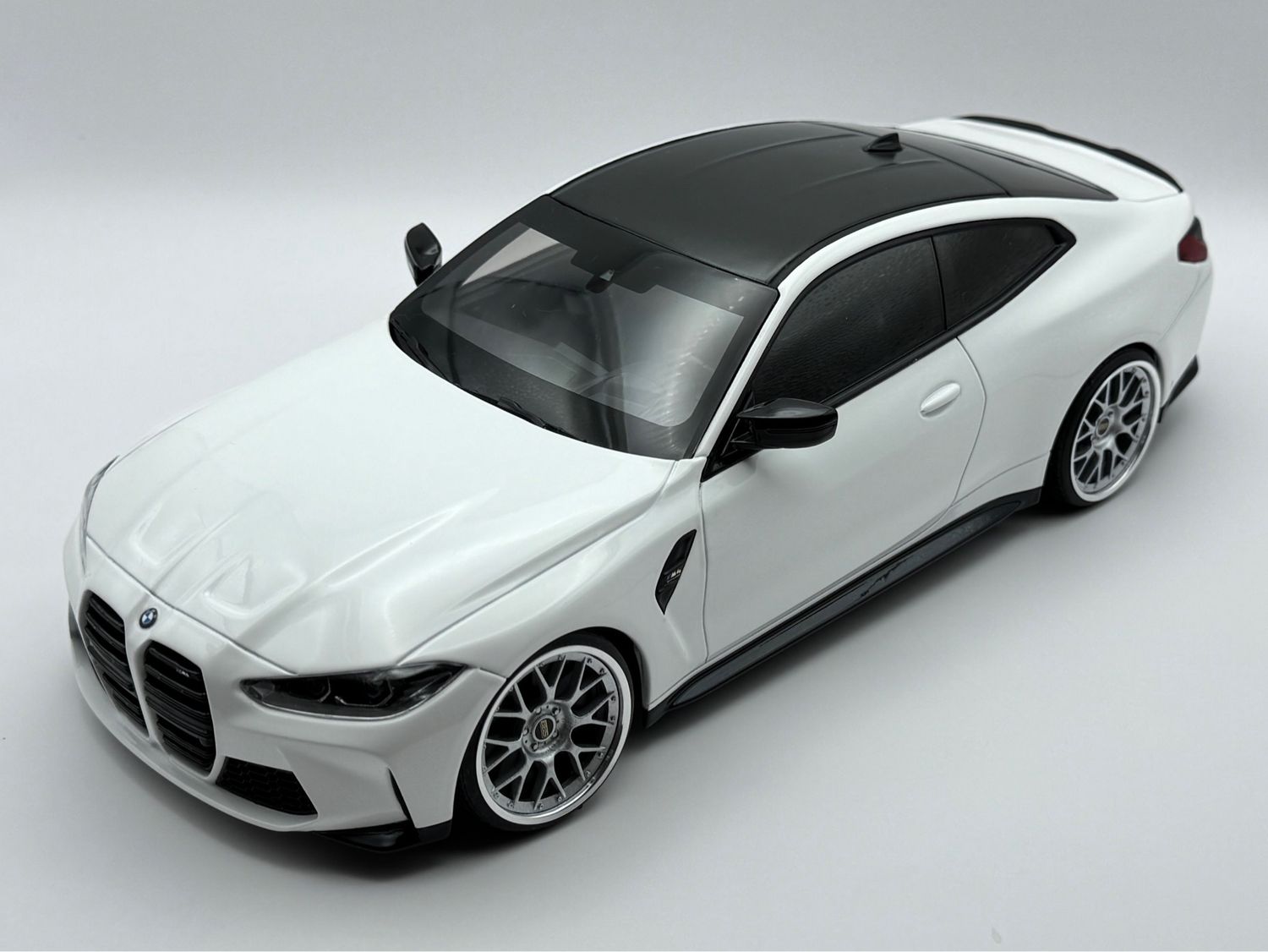 1:18 BMW M4 Coupe G82 PMA Minichamps BBS Felgen