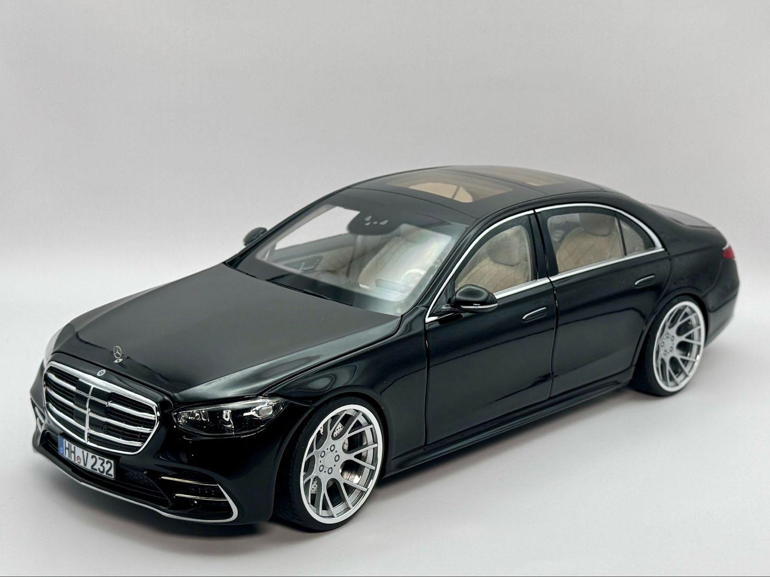 1:18 Mercedes-Benz S-Klasse Norev Limited Editon Vossen Felgen