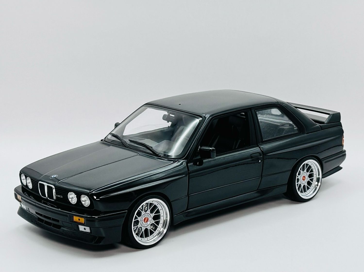 1:18 BMW M3 E30 Minichamps BBS Felgen