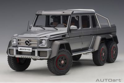 1:18 Mercedes-Benz G63 6x6 AutoArt Signature