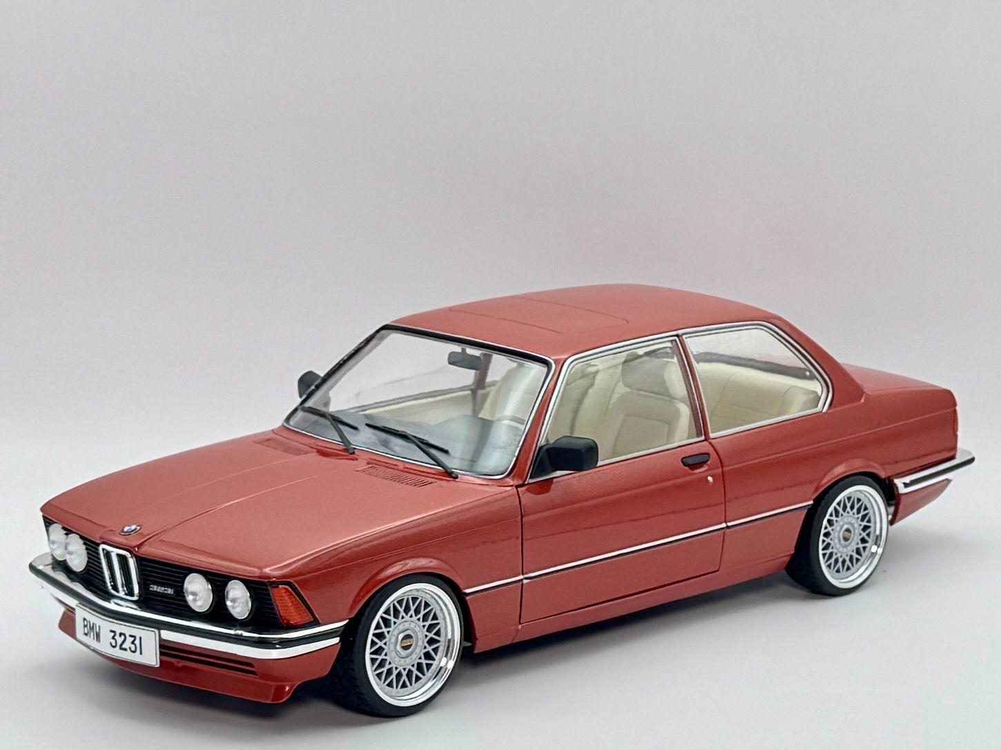 1:18 BMW 323i E21 Solido BBS Felgen