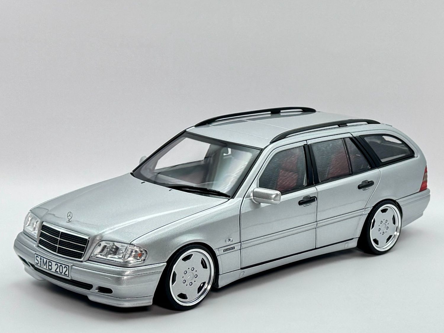 1:18 Mercedes C-Klasse T-Modell Norev AMG Tuning