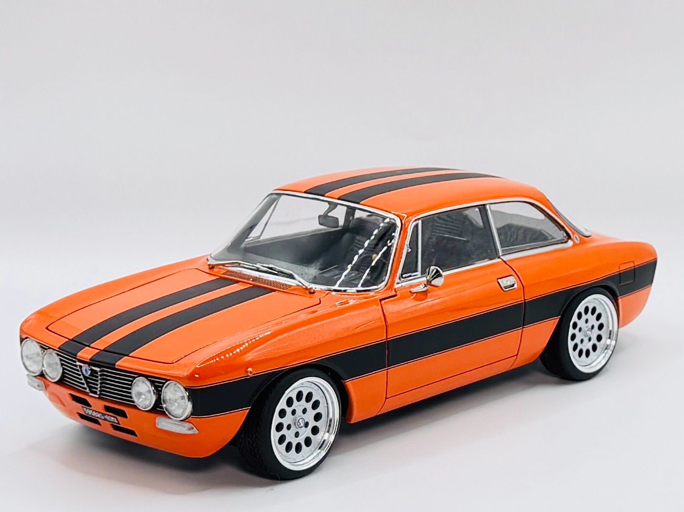 1:18 Alfa Romeo 2000 GTV Norev GTA Felgen