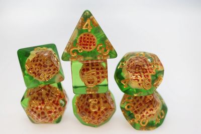 RPG Dice Set (7): Pastry Pets: Cherry Pie Bear Cub - Pin &amp; Rpg Dice Set