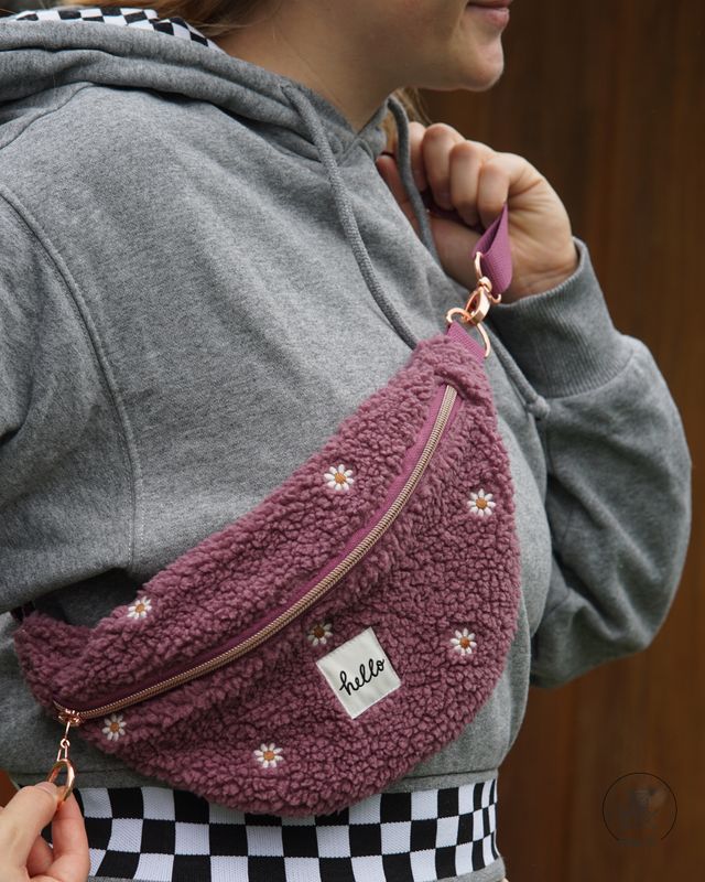 Bauchtasche Plüsch mit Blumen (Beere)