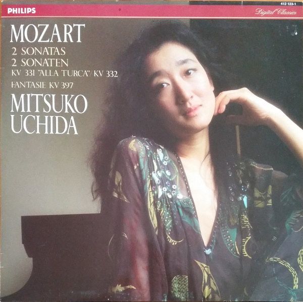 MITSUKO UCHIDA - Mozart 2 Sonata