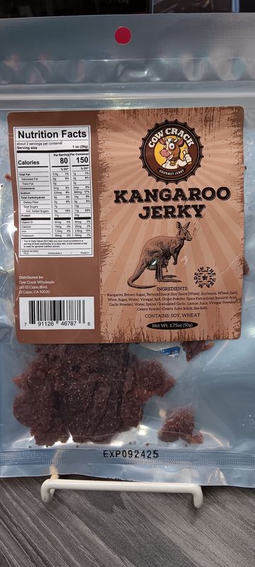 COW CRACK KANGAROO JERKY
