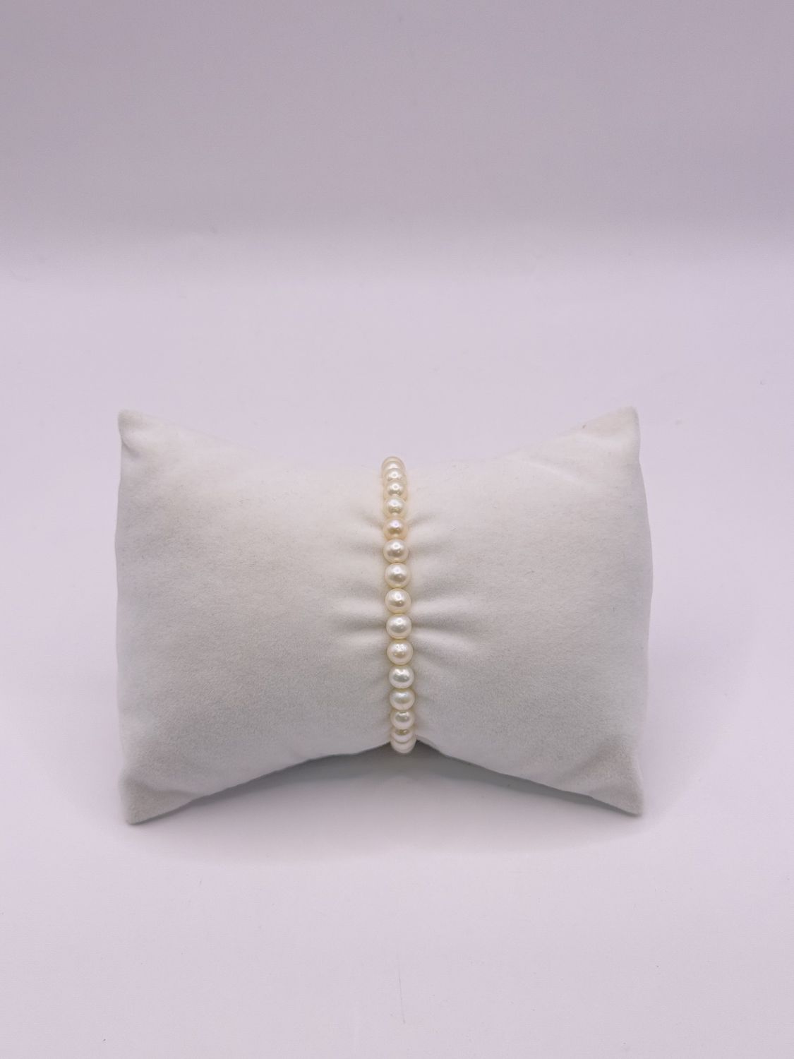 White Pearl Bracelet