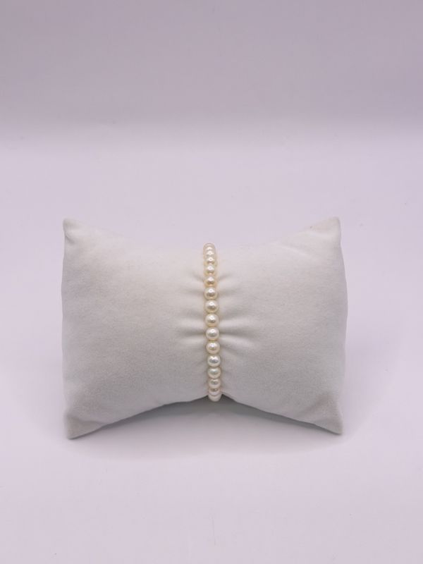 White Pearl Bracelet