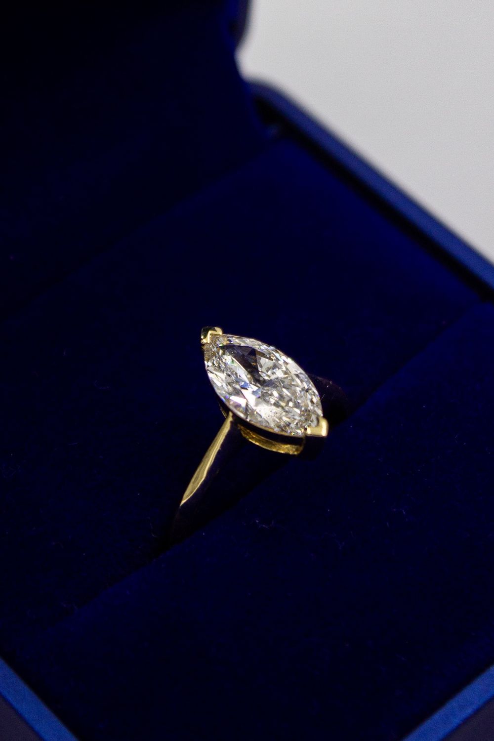 DIAMOND SOLITAIRE RING MARQUISE CUT(LAB)2.05CT