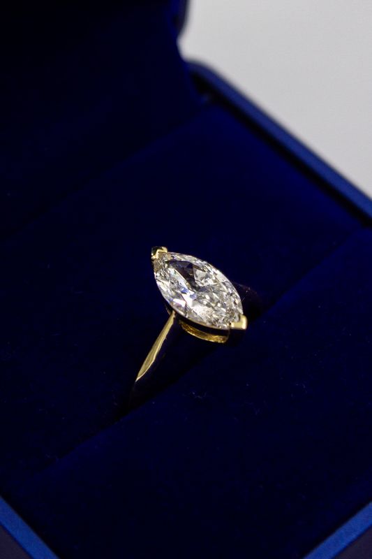 DIAMOND SOLITAIRE RING MARQUISE CUT(LAB)2.05CT