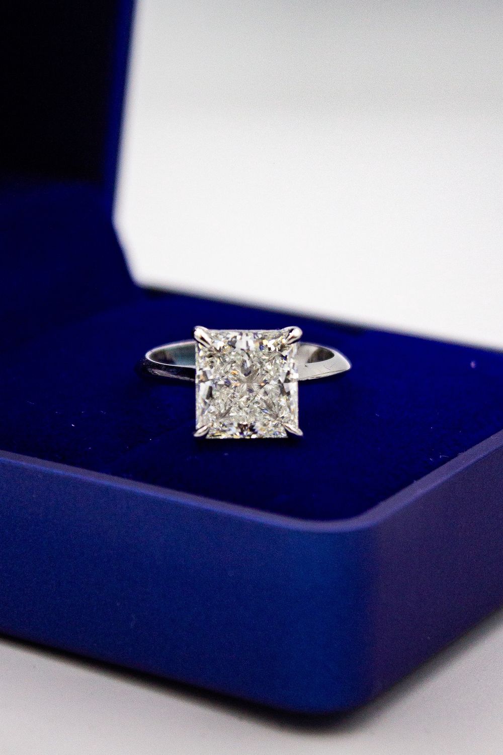 DIAMOND SOLITAIRE RING PRINCESS CUT(LAB)5.01CT