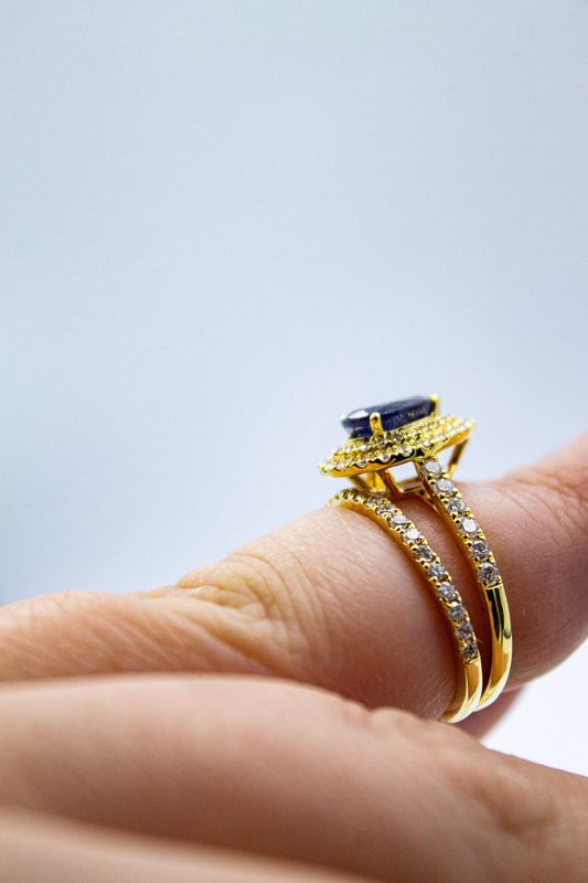 1.30CT NATURAL-GROWN PEAR-DROP SAPPHIRE
