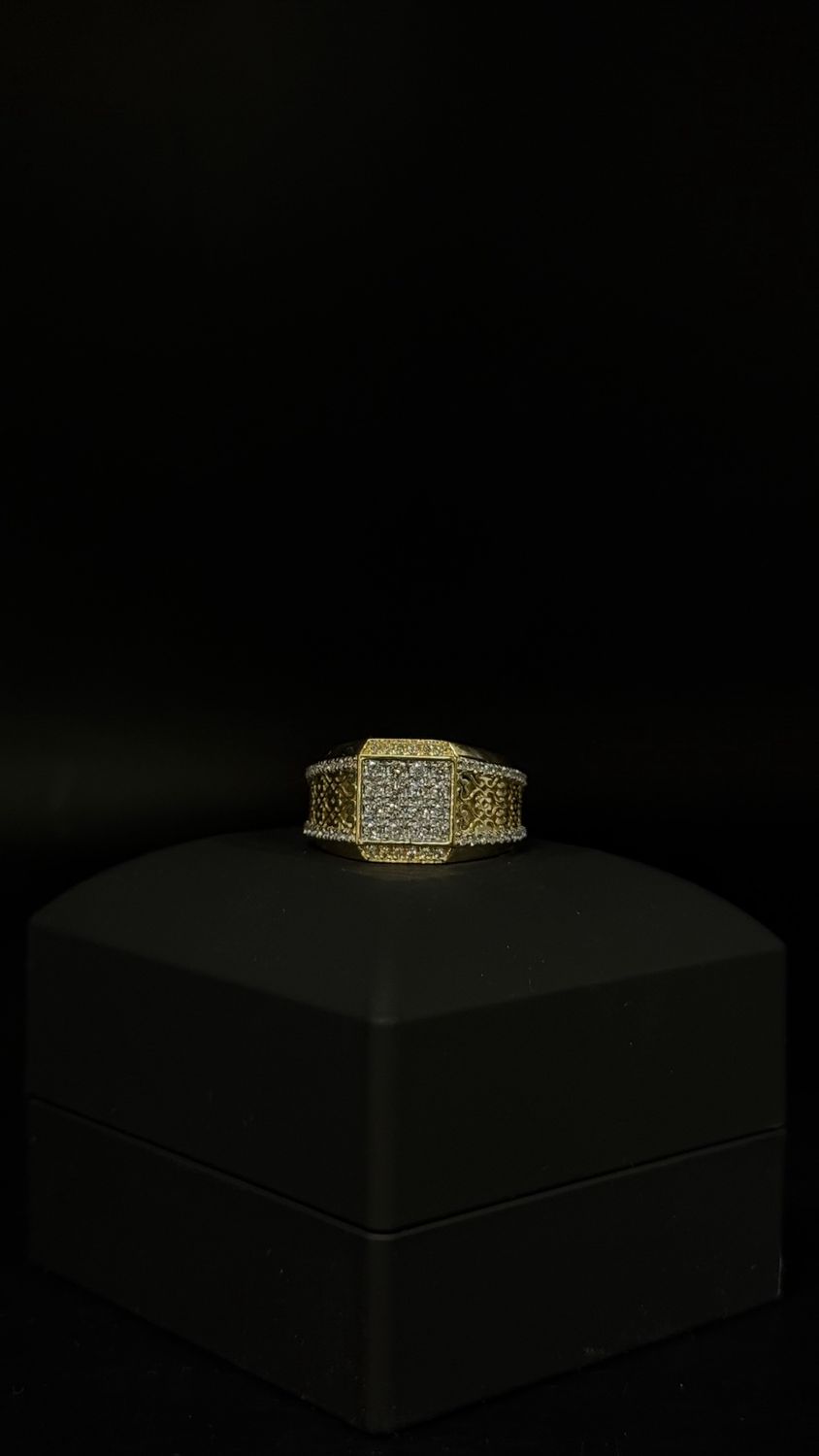 DIAMOND RING FOR MEN(NATURAL)0.85CT