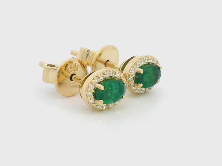 EMERALD DIAMOND EARRING STUD(NATURAL) EM0.90CT D0.18CT