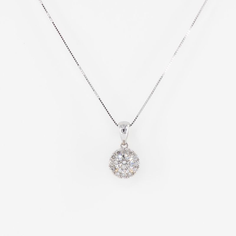 0.65CT NATURAL-GROWN PENDANT G-H/VS  (WITH CHAIN)
