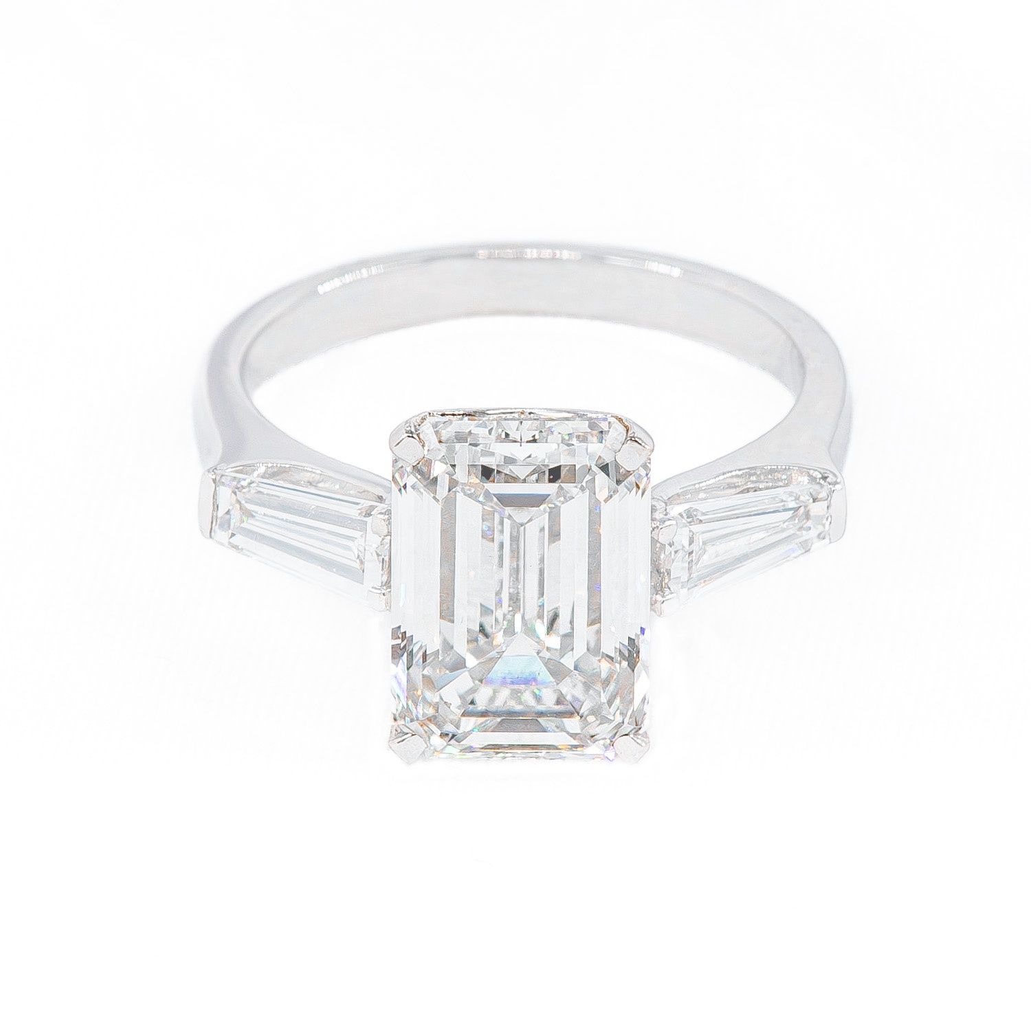 5.07CT LAB-GROWN EMERALD G/VVS