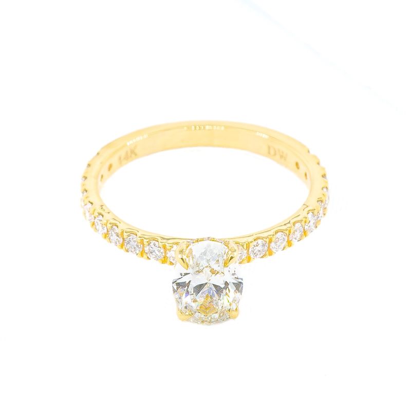 1.01CT NATURAL-GROWN OVAL K/SI2