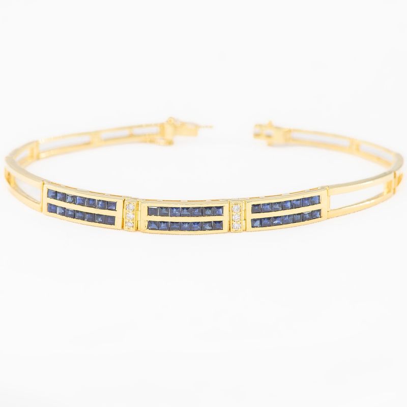 2.67CT NATURAL-GROWN SAPPHIRE BRACELET