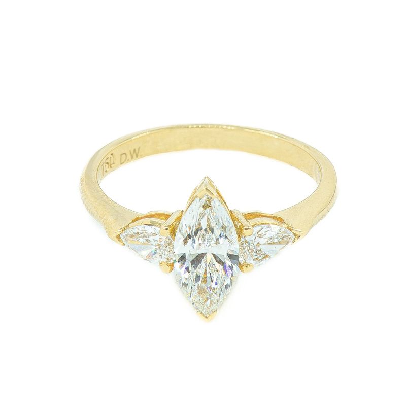 1.03CT LAB-GROWN MARQUISE F/VS2