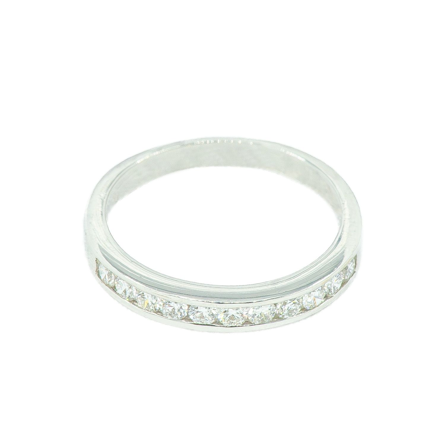 0.44 CT Close Setting Natural Diamond band