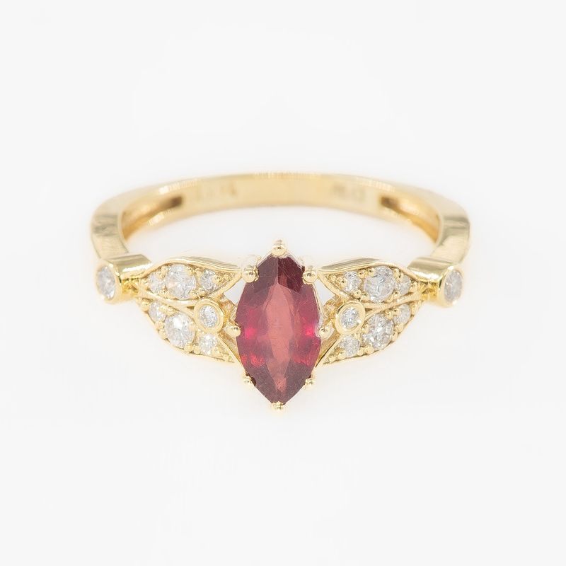 1.03CT NATURAL-GROWN MARQUISE RUBY
