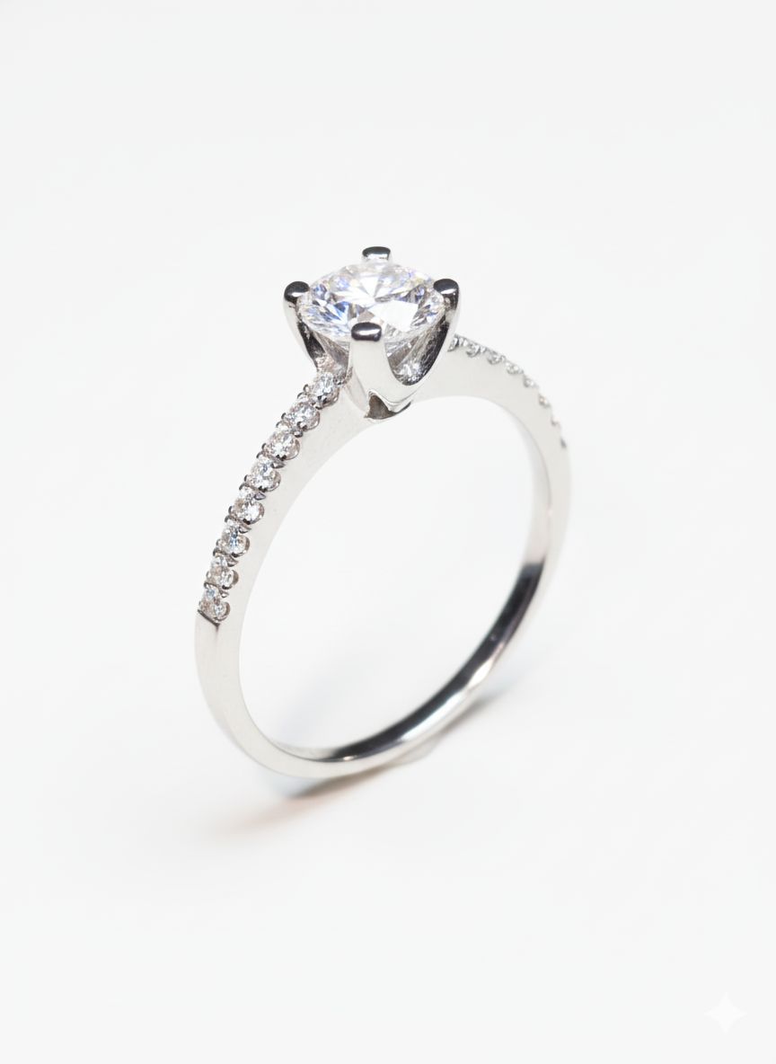 0.70CT ROUND NATURAL-GROWN G-H/VS-SI