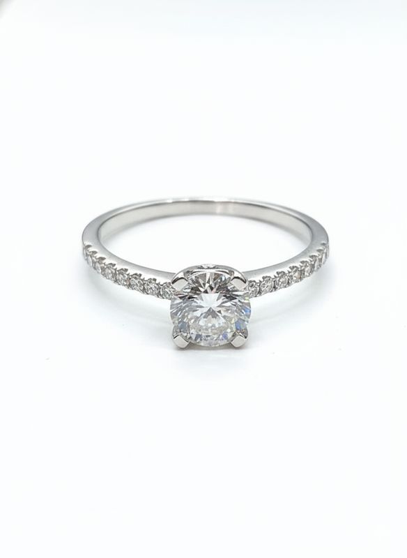 0.70CT NATURAL-GROWN ROUND G-H/VS-SI