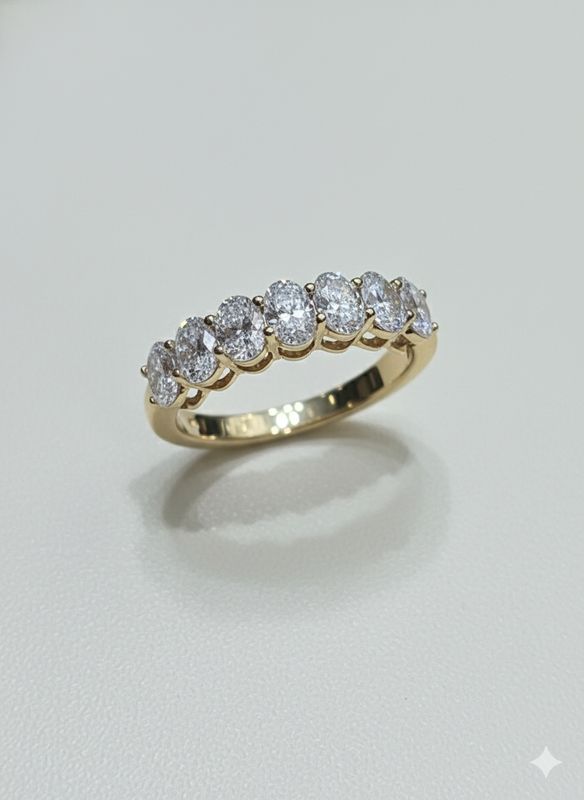 1.16CT LAB-GROWN OVAL E-F/VVS-VS