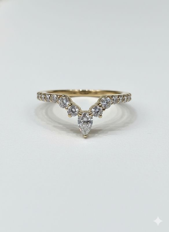 0.58CT LAB-GROWN PEAR E-F/VVS-VS