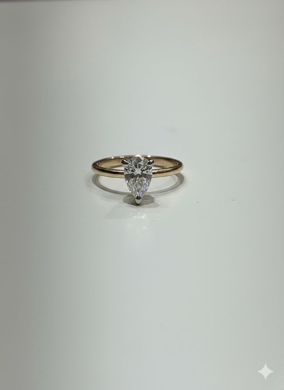 0.81CT LAB-GROWN PEAR DROP D/VS1